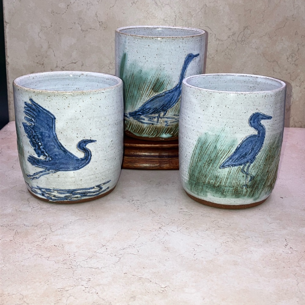 Set Of 3 1985 Crane Mugs Signed Linda Boyer Studio Pottery Hand Made Textured